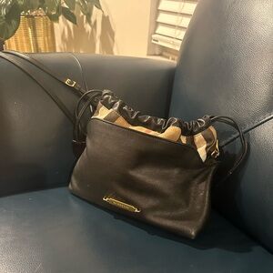 100% Authentic Burberry Squeeze Crossbody Bag